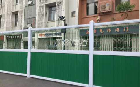 城市化進(jìn)程中，pvc圍擋在城市建設(shè)中起到了哪些作用？(城市化改造中的pvc圍擋應(yīng)用)